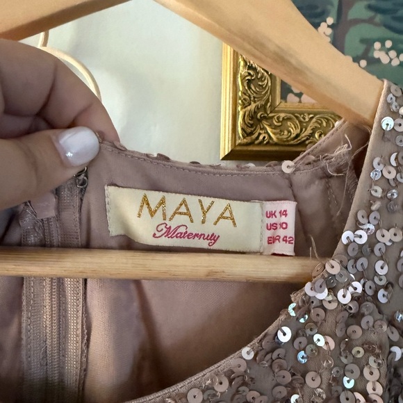 Sequin and Tulle Dress - Picture 3 of 6